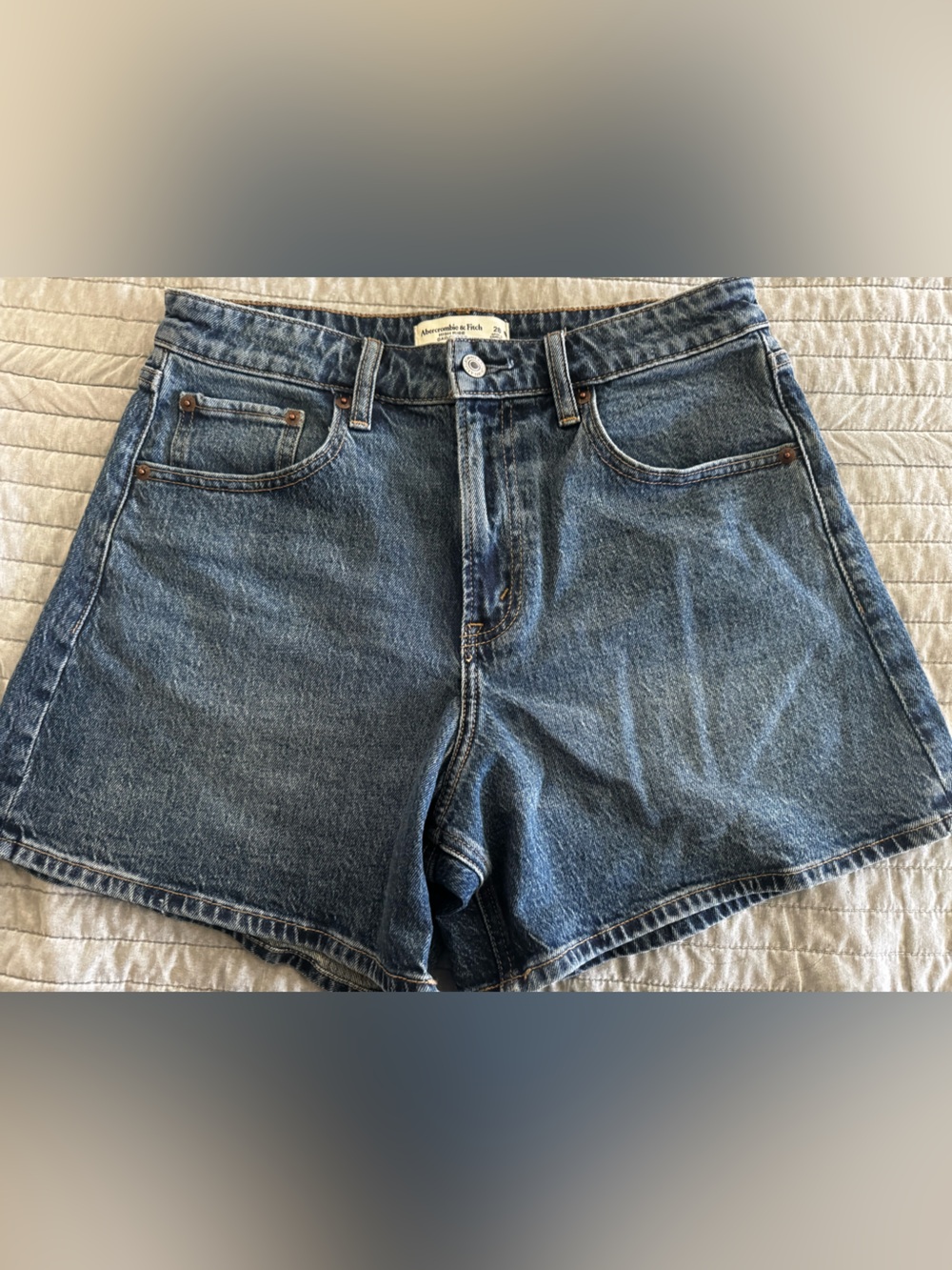Abercrombie & Fitch High-Rise Dad Short